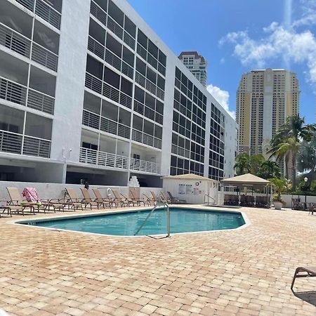 Le Frontenac Villa Sunny Isles Beach Eksteriør bilde