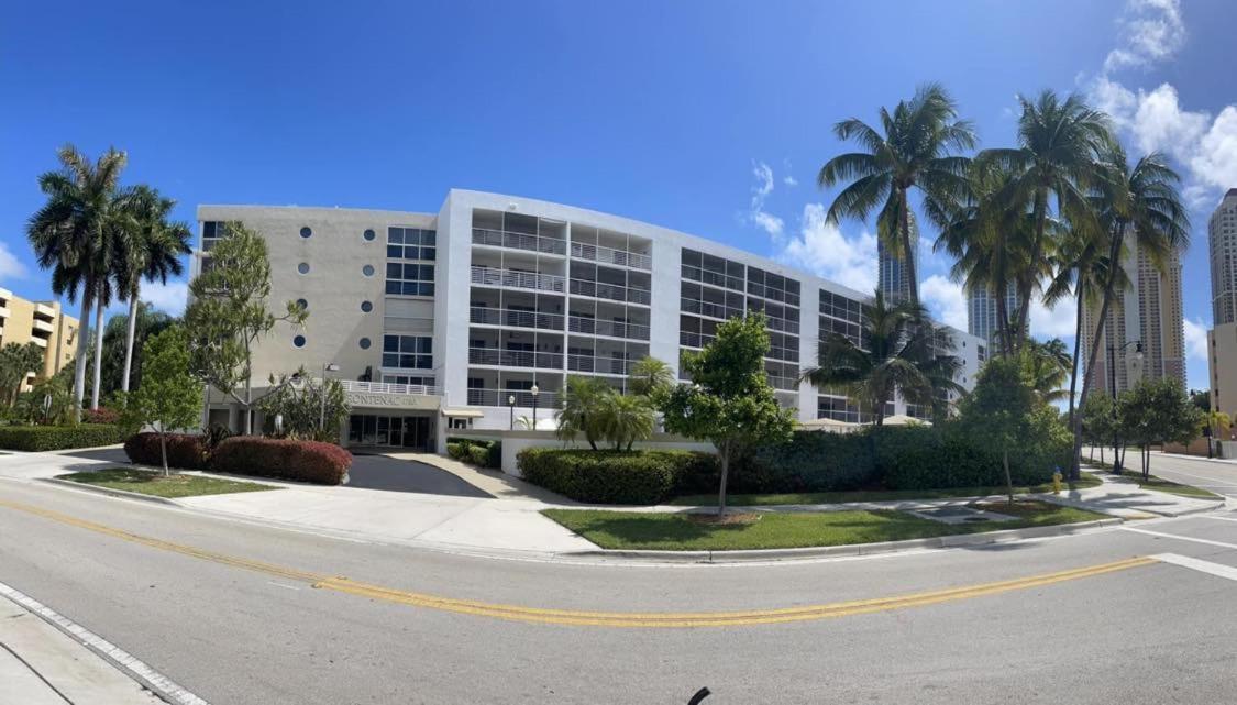 Le Frontenac Villa Sunny Isles Beach Eksteriør bilde
